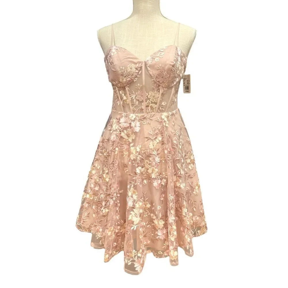 NWT Jules & Cleo Blush Floral Embroidered illushion corset Midi Dress Size 6
